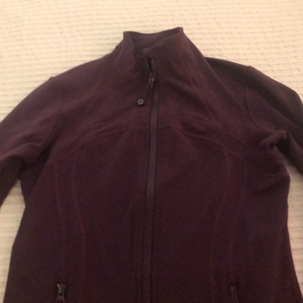 Define lulu lemon wine colored zip up jacket